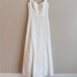 Classic White Lace Wedding Gown with Sweetheart Neckline